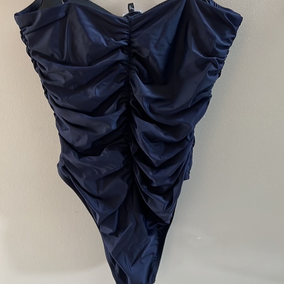 NWT J.Crew ruched sweetheart one piece bathing suit- size 12 - Picture 5 of 7